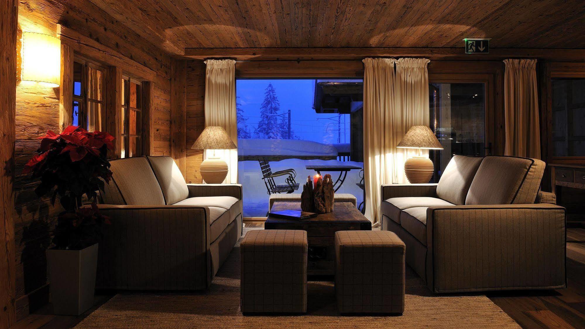 Hotel Des Alpes Superieur กืซตาด์ก ภายนอก รูปภาพ